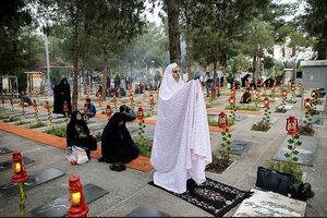 در خواست می کنیم تا شهروندان و خانواده های شهدا امروز به بهشت زهرا نیایند/ معتقدیم موثرترین محدودیت صادقانه در خواست کردن از مردم است 