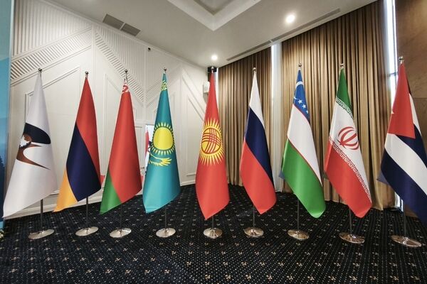 نشست نخست‌وزیران اتحادیه اقتصادی اوراسیا، ایجاد بازار مشترک را بررسی می‌کند