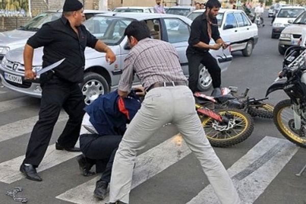 قمه‌کشان خیابان پیروزی با گلوله پلیس متوقف شدند + فیلم