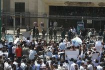 تحصن بازنشستگان نیروهای مسلح مقابل مجلس شورای اسلامی