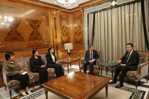 فرمانده قسد با نیچروان بارزانی و وزیر خارجه فرانسه دیدار کرد