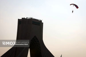 محمدرضا گلزار و علی ضیا برای ایران نوشتند