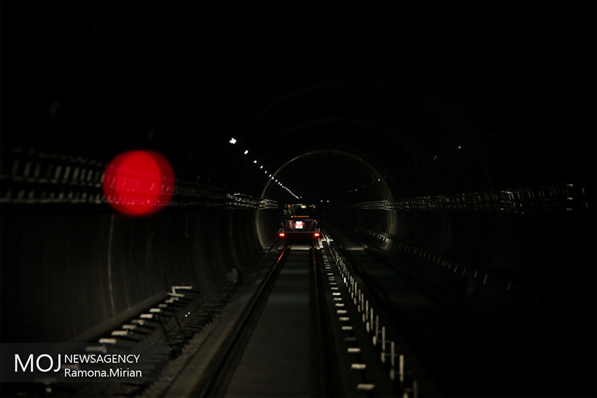 بازدید شهردار تهران از خط ۶ و ۷ مترو