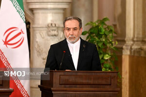 عراقچی برای شرکت در نشست جنبش عدم تعهد وارد اوگاندا شد