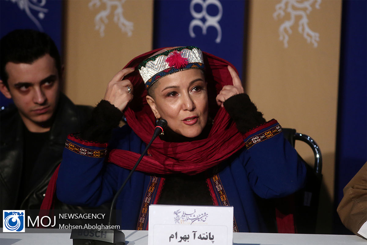 نشست خبری فیلم شنای پروانه به کارگردانی محمد کارت