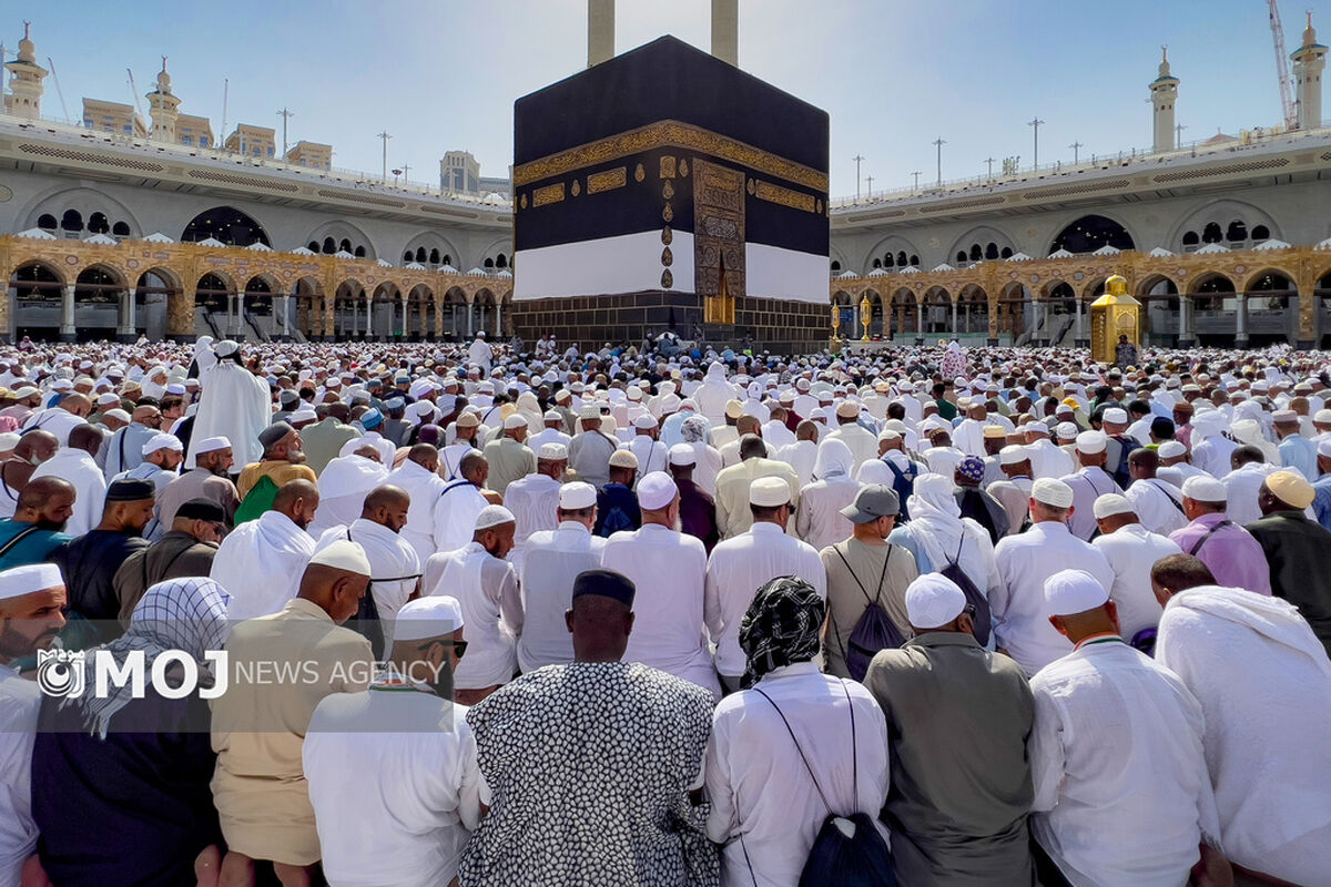 مسجد الحرام + ایام حج + حج عمره + حج تمتع
