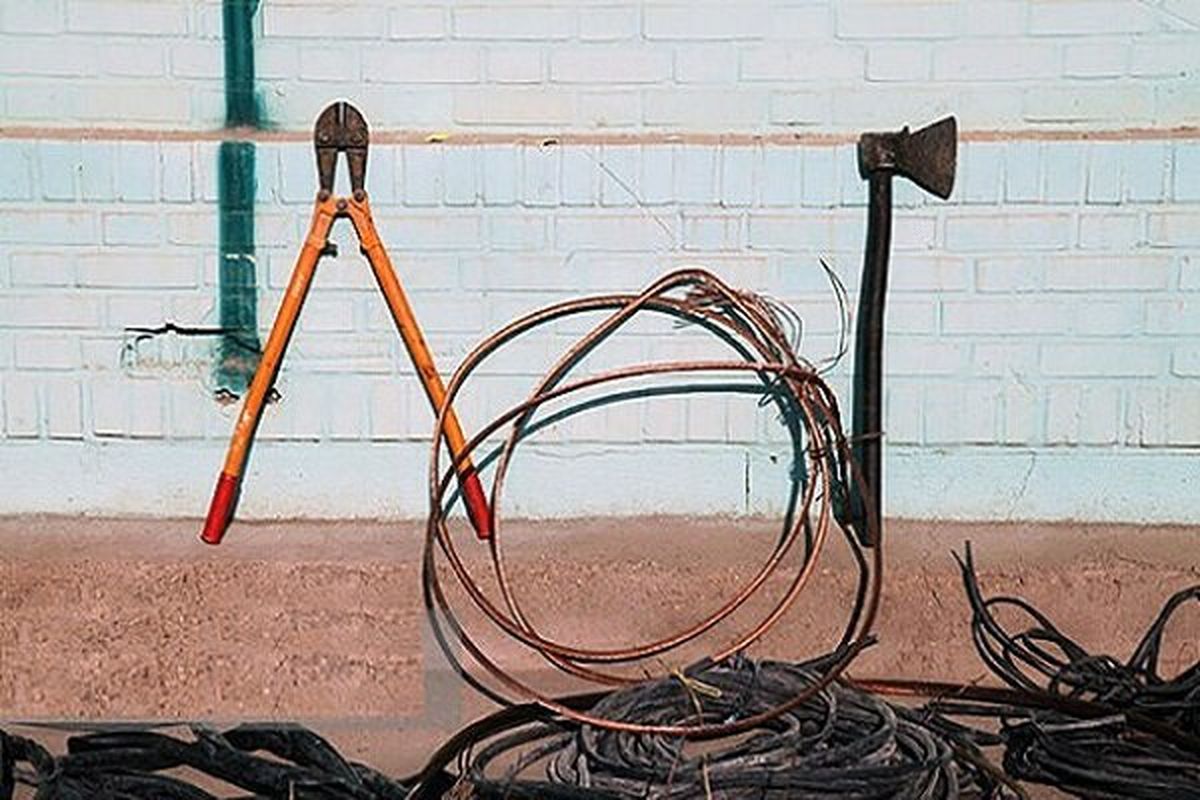 مرگ سارق سیم برق در خشکبیجار