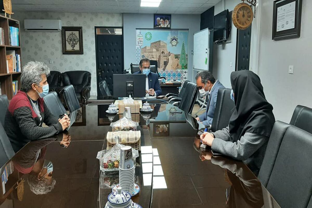 میبدی
