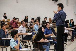 اساتید بازنشسته جذب دانشگاه‌های غیرانتفاعی می‌شوند