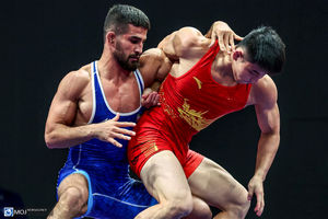 نخودی و یزدانی در مسابقات کشتی آزاد قهرمانی آسیا فینالیست شدند