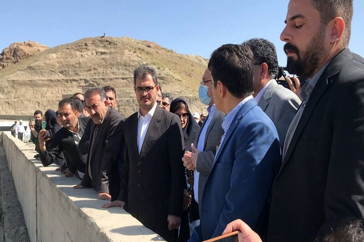 بازدید زارعی کوشا از سد سیازاخ