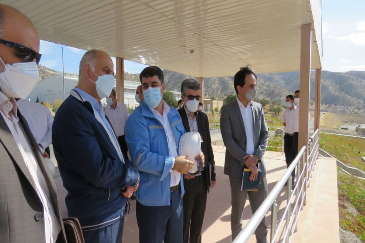 کشاورز در بازدید از پالایشگاه ایلام