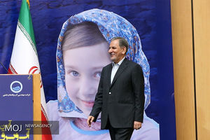 آیین خدمت رسانی آب و برق به روستاها