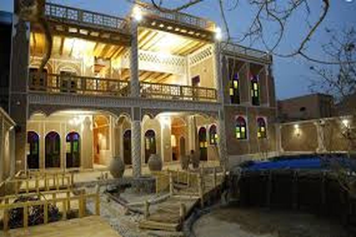 اقامتگاه تفت