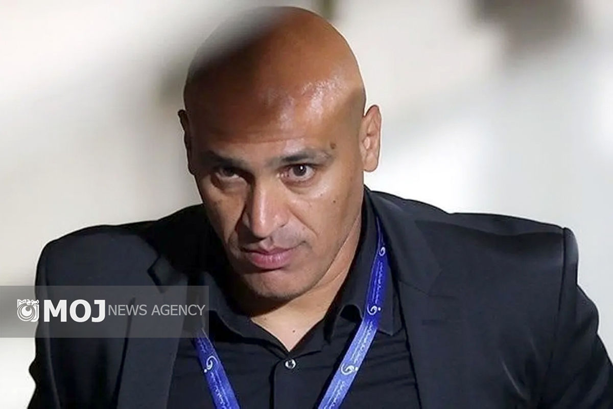 علیرضا منصوریان +  سرمربی تیم استقلال