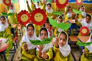 ورود اول دبستانی ها ۳۱ شهریور/ هنرستان ها وارد تولید و فروش شوند