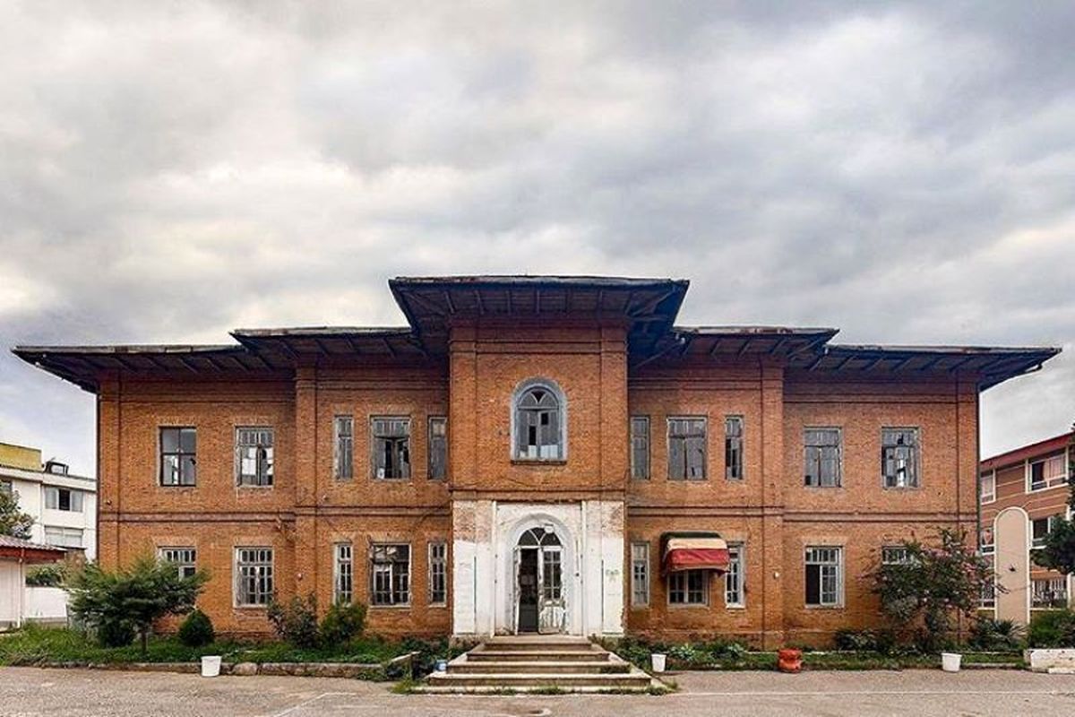 دبیرستان فروغ رشت