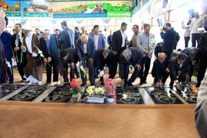 مزار شهدای رشت گلباران شد