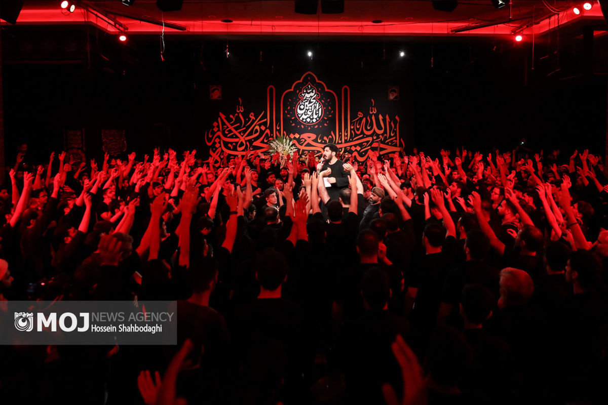 عزاداری  شب هشتم ماه محرم در هیئت فاطمیون قم