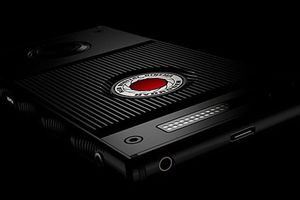 هیدروژن وان گوشی هوشمند ۱۲۰۰ دلاری با نمایشگر هولوگرافیک