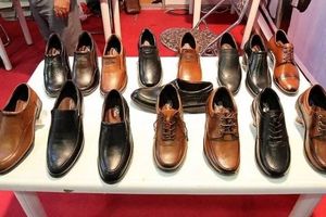 سهم ۱۲۰ میلیون دلاری صنعت کفش از بازارهای خارجی