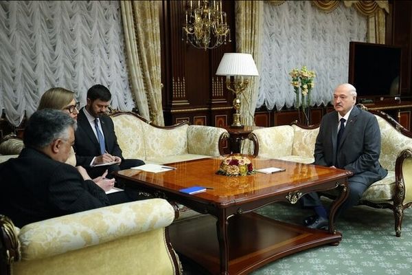 رئیس‌جمهور بلاروس از مقام والای رهبر شهید ایران تمجید کرد