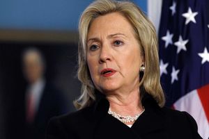 باید برنامه هسته‌ای ایران را تحت کنترل درآوریم