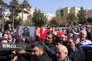 پیکر سردار علیرضا افشار با حضور گسترده مردم و مسئولان تشییع شد