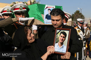 تشییع پیکر شهدای حادثه هواپیمای بویینگ ۷۰۷