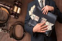 هشدار پارسی کانادا در مورد کلاهبرداری وکلای مهاجرتی