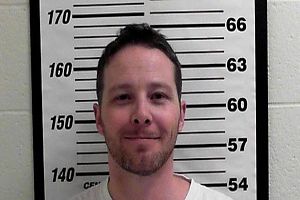 ارسال نامه سمی به ملکه الیزابت، پوتین و ترامپ