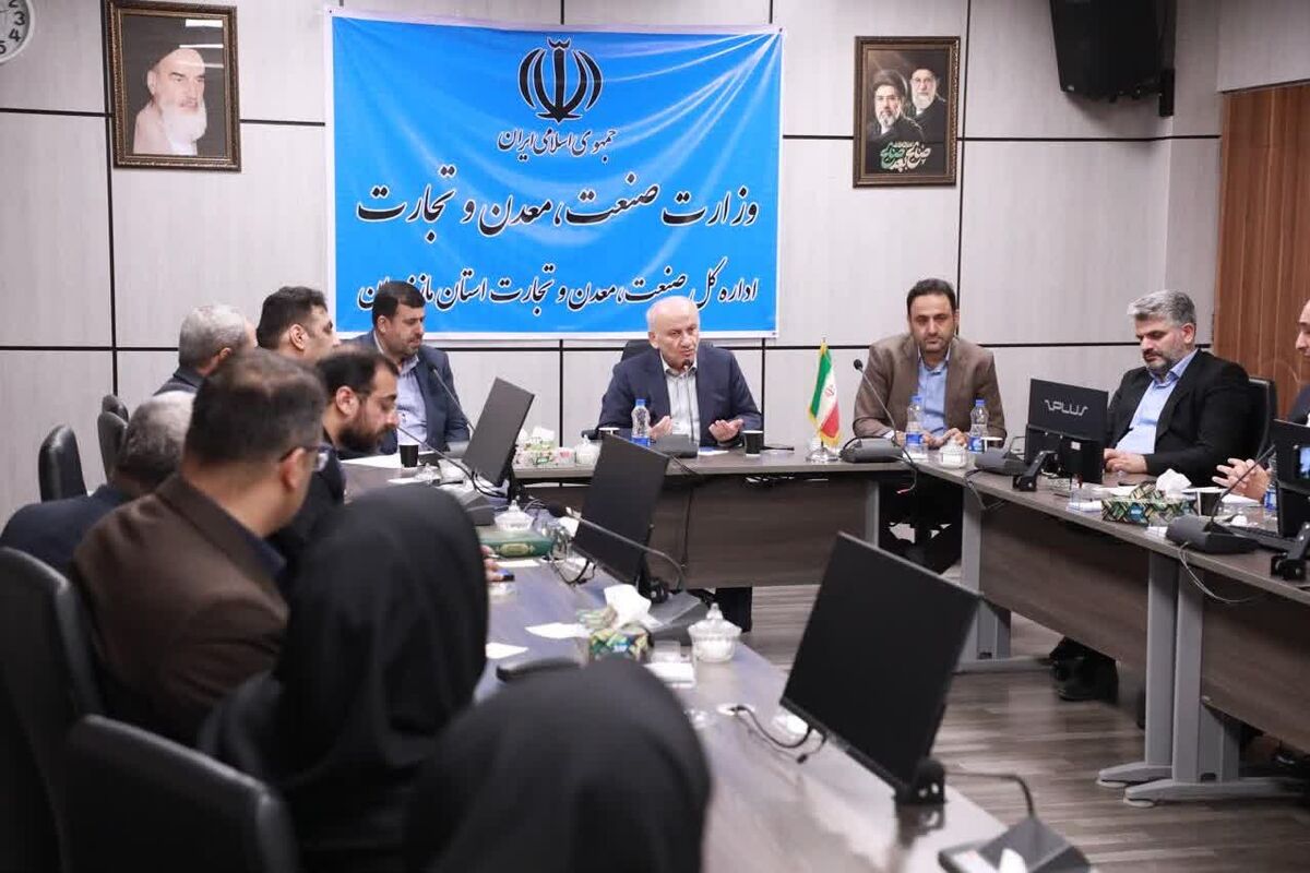 جلسه استاندار در زمینه احیای واحد تولیدی