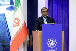 نشان مشهد الرضا(ع) فرصتی برای جریان سازی هویت فرهنگی است