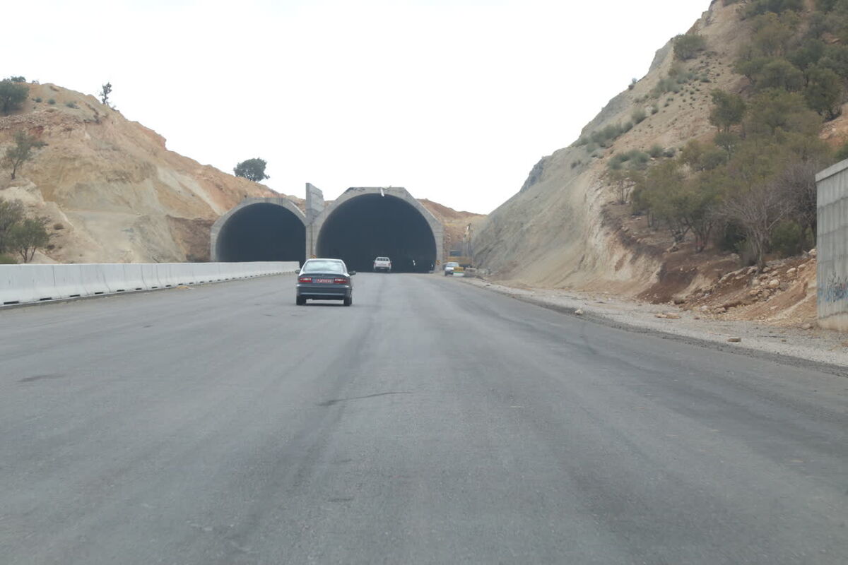 آزاد راه شیراز به اصفهان 