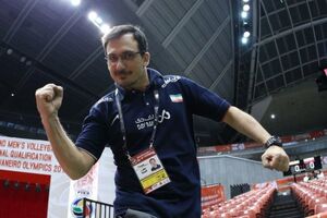 سیچلو به تهران آمد