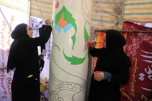 آرک ها و پایه های پل عابر پیاده میدان آزادی در سنندج زیبا سازی می شود