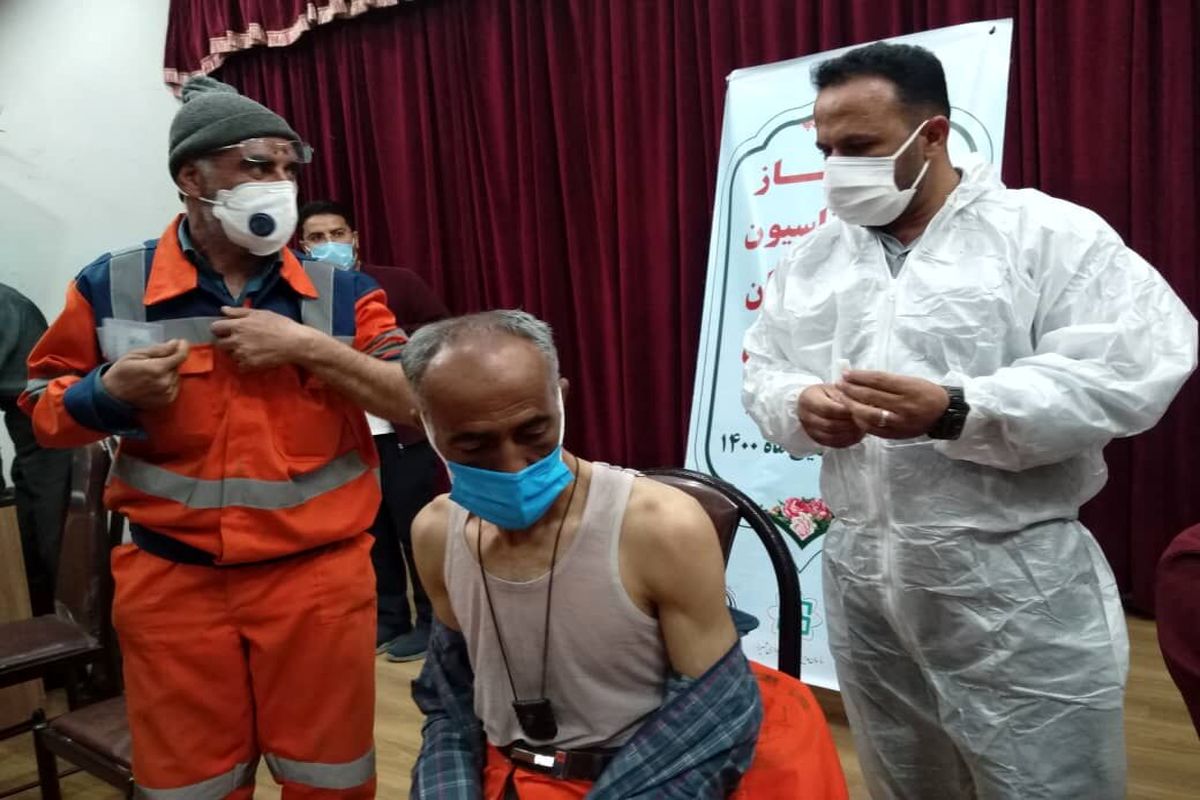 تزریق واکسن کرونا به پاکبانان