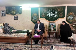  محمد مخبر به دیدار مادر شهید آیت‌الله رئیسی رفت