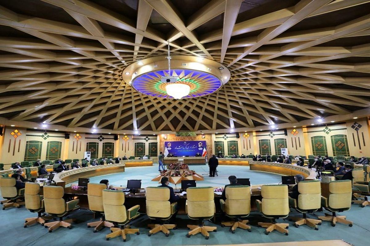 نشست هم‌اندیشی با فعالان بخش خصوصی کرمانشاه 