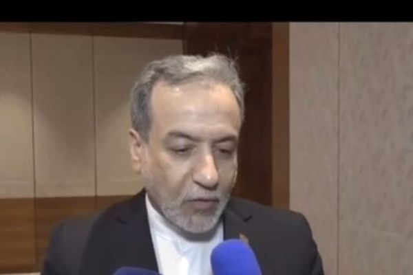 وزیر خارجه ایران از موضع امارات در جنگ رمضان انتقاد کرد