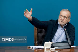 پزشکیان رسانه‌ها را به پیگیری مستمر پروژه راه‌آهن حومه‌ای تهران فراخواند