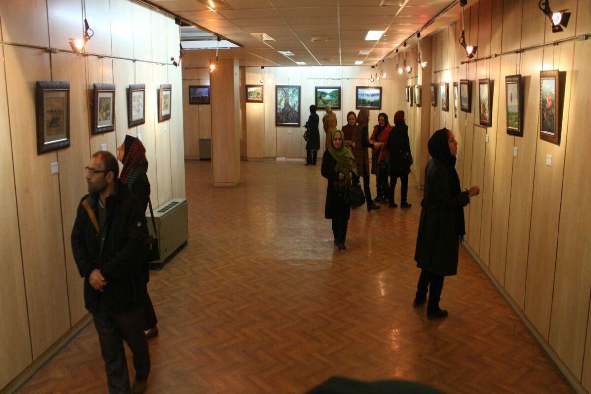 نمایشگاه آبی آسمان