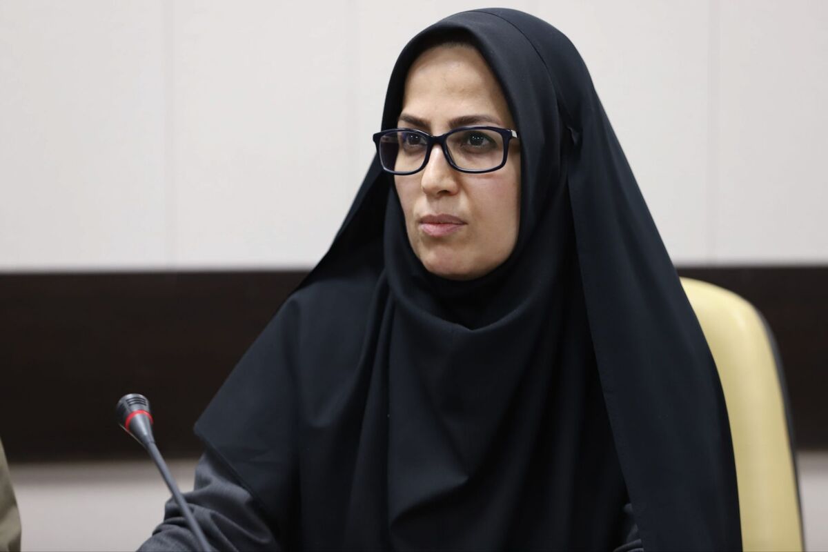 لیلی نیک خلق احمدی