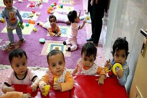 ۸۵ کودک بی‌سرپرست تحت سرپرستی زوج‌های جوان مشهدی قرار گرفتند