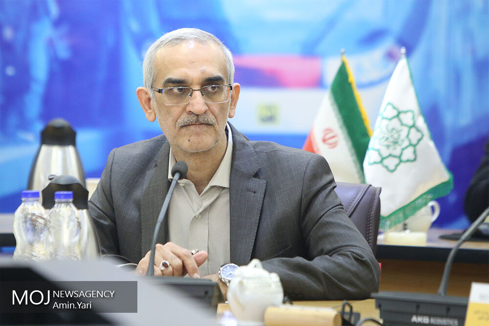 امضای قرارداد تامین قطارهای خط 7 متروی تهران/ پورسیدآقایی