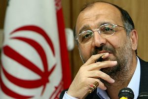 توزیع هروئین یا عکس های منحرف در کلاس ورزش!