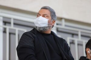 پیکر "مهرداد میناوند" در قطعه نام آوران بهشت زهرا آرام می گیرد