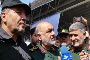 دولت زیرساخت های خوبی برای تردد زوار در مرزها فراهم کرده است