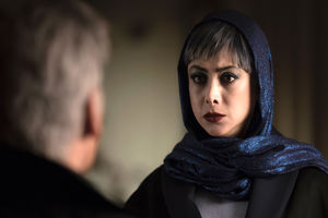 نقش آفرینی آزاده صمدی در صحنه تئاتر