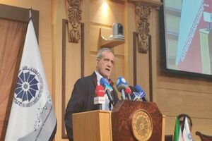 برای حل مشکلات روابط خارجی برنامه دارم